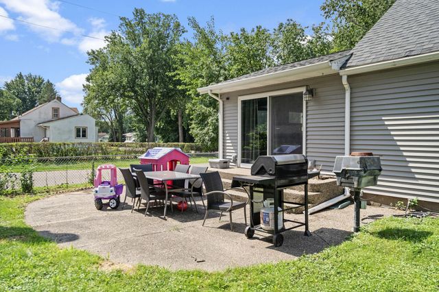 1870 Clarence Street, Maplewood, MN 55109