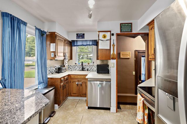1870 Clarence Street, Maplewood, MN 55109