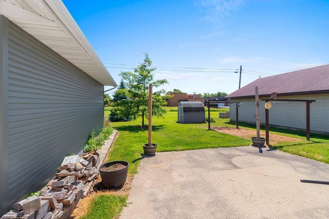 329 Mill STREET, Reedsville, WI 54230