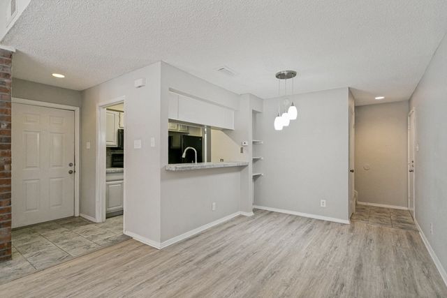 18240 Midway Road 905, Dallas, TX 75287