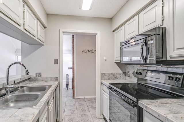 18240 Midway Road 905, Dallas, TX 75287
