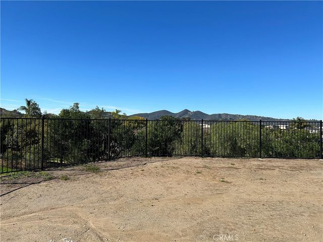 1670 Amanda Glen, Escondido, CA 92029