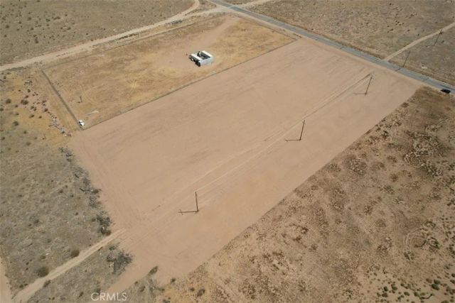 61 Hopland, Adelanto, CA 92394