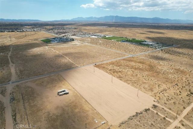 61 Hopland, Adelanto, CA 92394