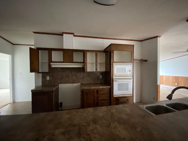 5130 County Road 868e Road, Brazoria, TX 77422