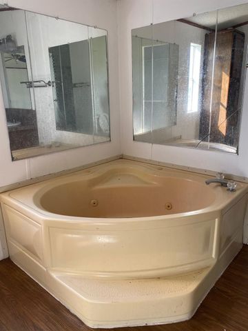 5130 County Road 868e Road, Brazoria, TX 77422