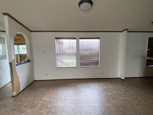 5130 County Road 868e Road, Brazoria, TX 77422