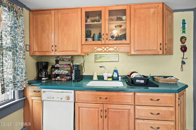 611 Pacific Avenue, Perth Amboy, NJ 08862