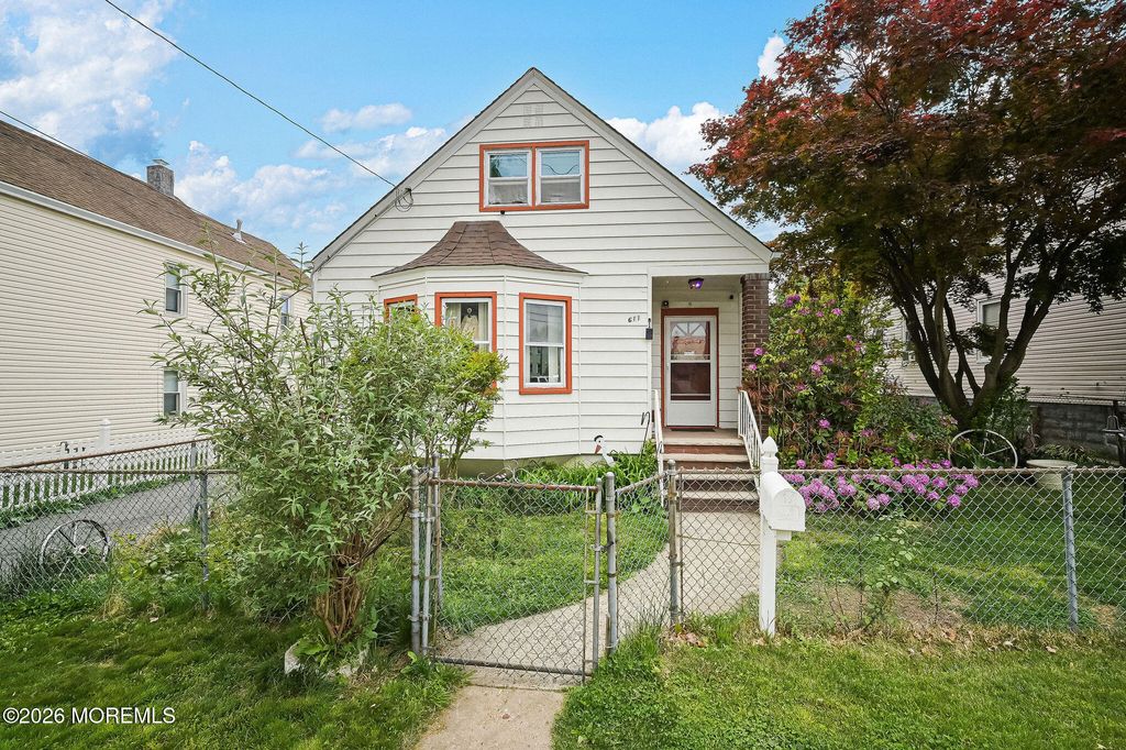 611 Pacific Avenue, Perth Amboy, NJ 08862