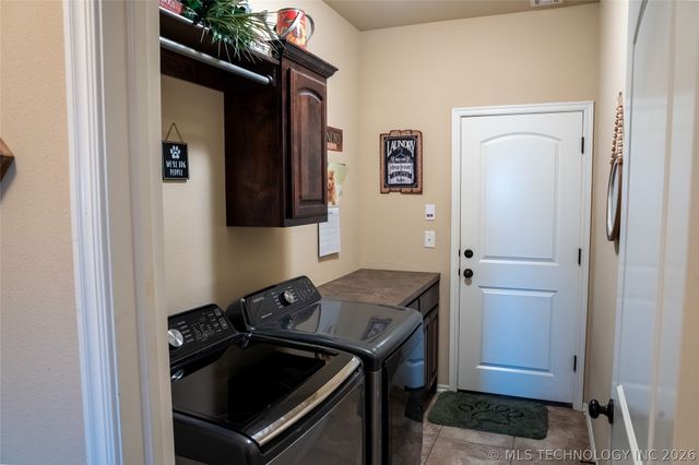 2626 N 17th Street, Broken Arrow, OK 74012