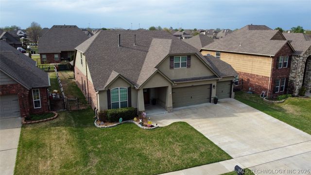 2626 N 17th Street, Broken Arrow, OK 74012