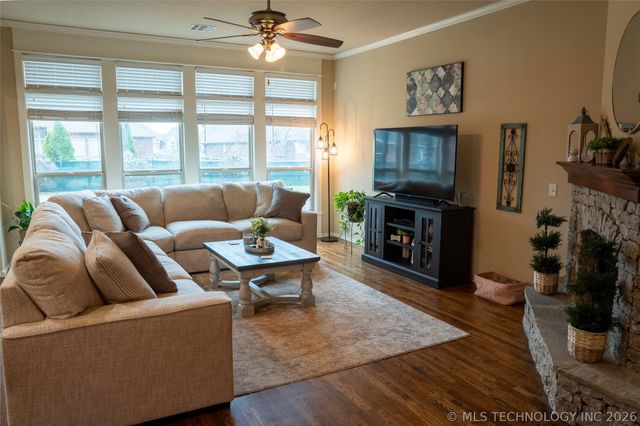 2626 N 17th Street, Broken Arrow, OK 74012