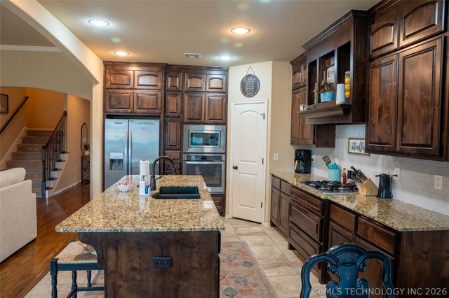 2626 N 17th Street, Broken Arrow, OK 74012