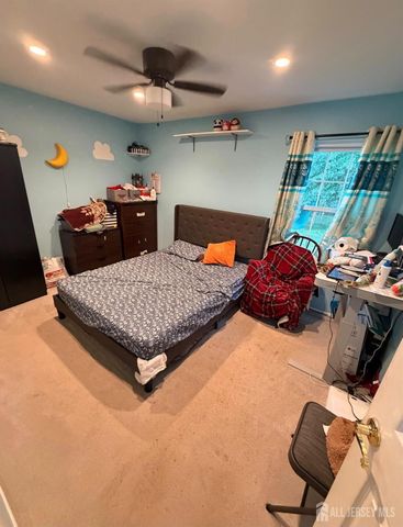 154 Zwolak Court, South Plainfield, NJ 07080