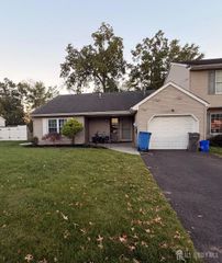 154 Zwolak Court, South Plainfield, NJ 07080