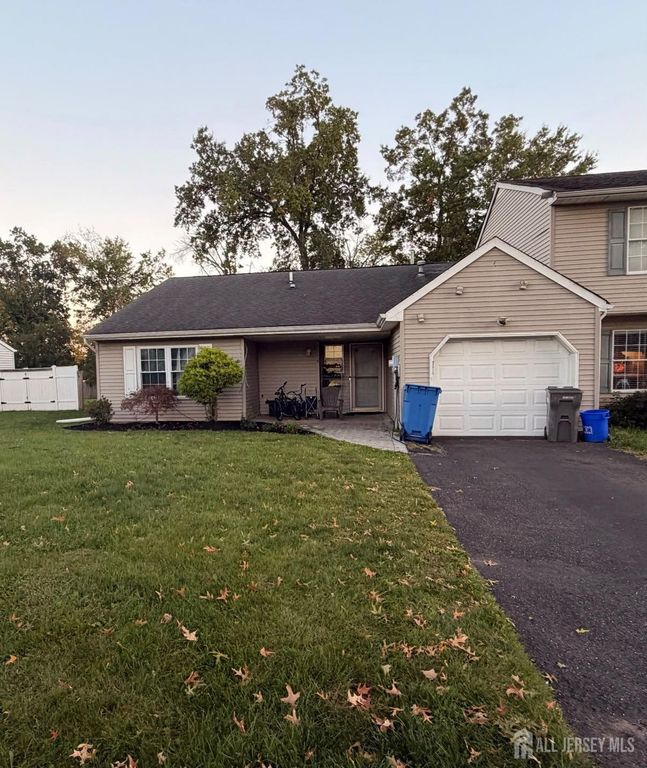 154 Zwolak Court, South Plainfield, NJ 07080