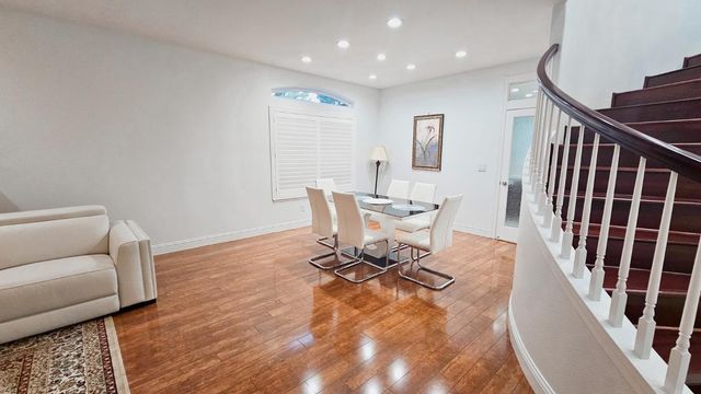 2625 E Sean Avenue, Fresno, CA 93720