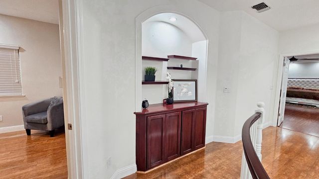 2625 E Sean Avenue, Fresno, CA 93720