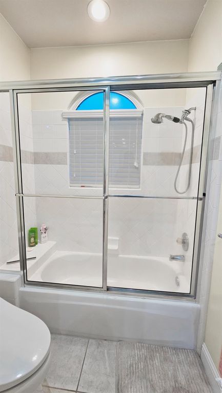 Image 10 of property listing at 2625 E Sean Avenue, Fresno, CA 93720