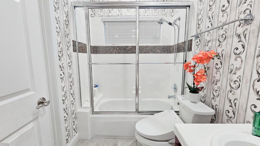 Image 23 of property listing at 2625 E Sean Avenue, Fresno, CA 93720