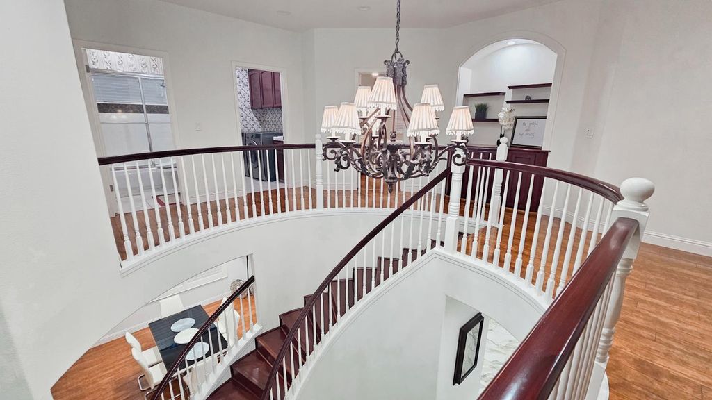 Image 24 of property listing at 2625 E Sean Avenue, Fresno, CA 93720