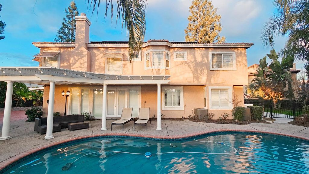 Image 44 of property listing at 2625 E Sean Avenue, Fresno, CA 93720