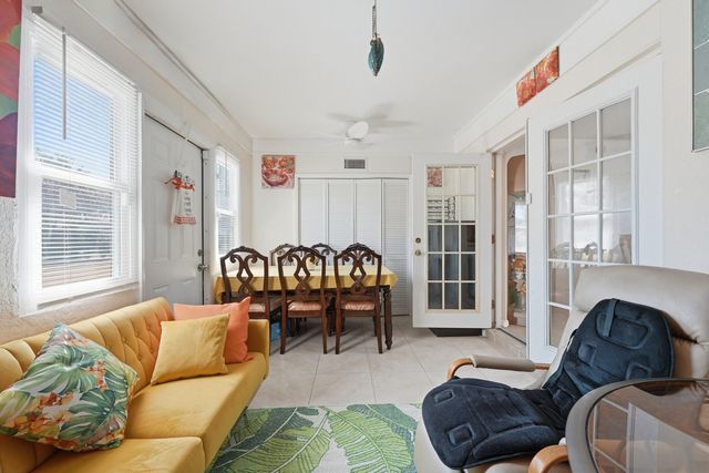 572 SE Fallon Drive, Port St. Lucie, Port St Lucie, FL 34983