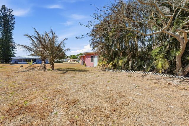 572 SE Fallon Drive, Port St. Lucie, Port St Lucie, FL 34983