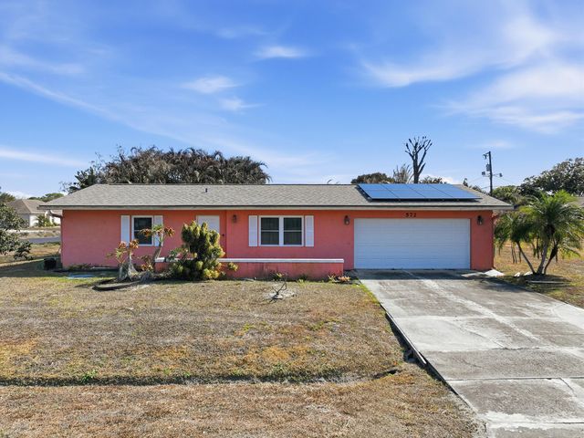 572 SE Fallon Drive, Port St. Lucie, Port St Lucie, FL 34983