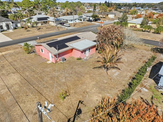 572 SE Fallon Drive, Port St. Lucie, Port St Lucie, FL 34983