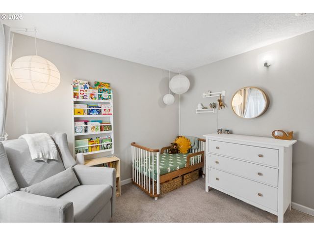 6928 Sw MONTAUK Cir, Lake Oswego, OR 97035