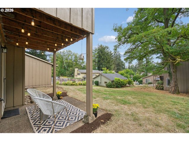 6928 Sw MONTAUK Cir, Lake Oswego, OR 97035