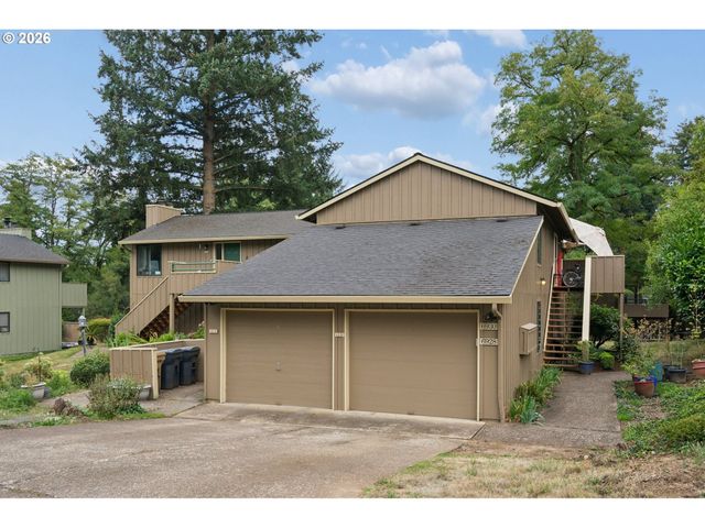 6928 Sw MONTAUK Cir, Lake Oswego, OR 97035