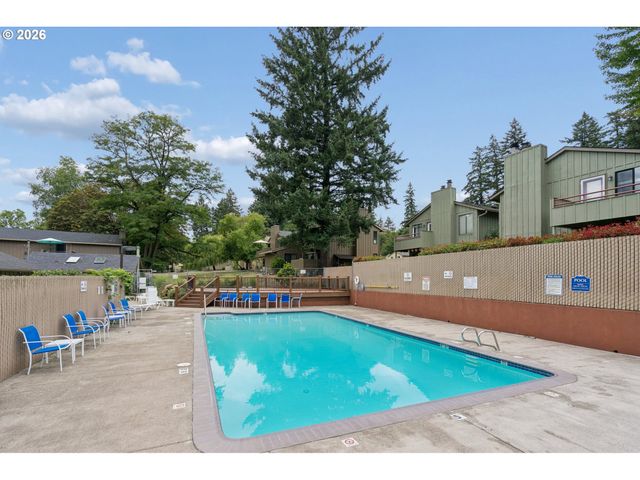 6928 Sw MONTAUK Cir, Lake Oswego, OR 97035