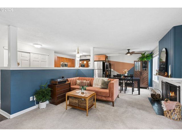 6928 Sw MONTAUK Cir, Lake Oswego, OR 97035