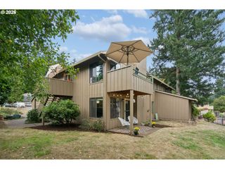 6928 Sw MONTAUK Cir, Lake Oswego, OR 97035