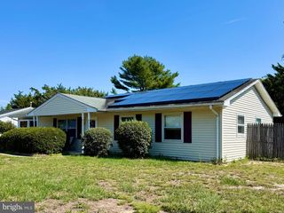 122 BEVERLY DR, Barnegat, NJ 08005