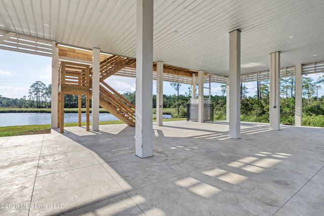 13075 Enciente Point Drive, Kiln, MS 39556