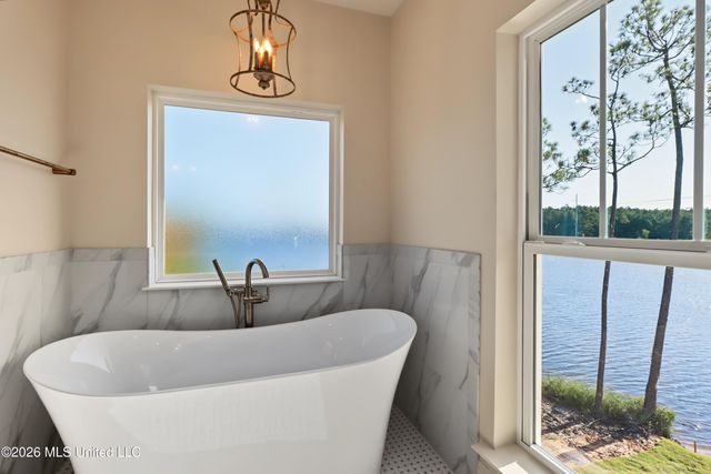 13075 Enciente Point Drive, Kiln, MS 39556
