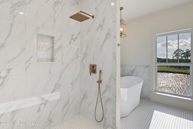 13075 Enciente Point Drive, Kiln, MS 39556