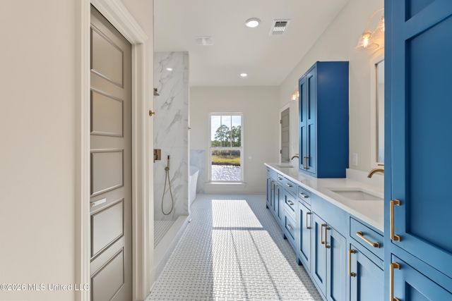 13075 Enciente Point Drive, Kiln, MS 39556