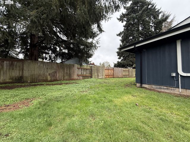 788 CORNWALL Ave, Eugene, OR 97404