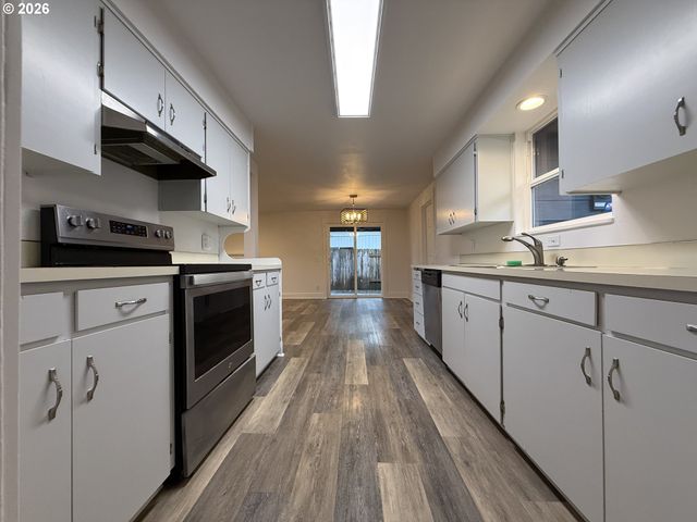 788 CORNWALL Ave, Eugene, OR 97404