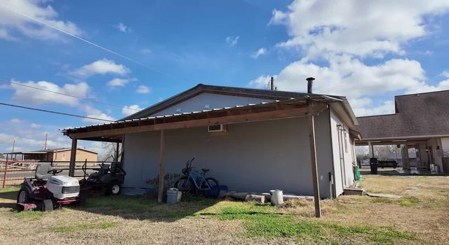 390 County Road 4871, Dayton, TX 77535