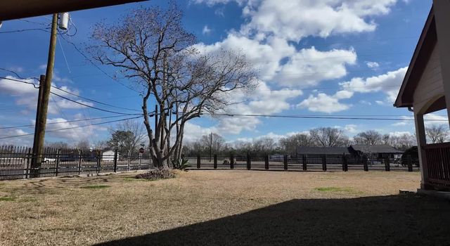 390 County Road 4871, Dayton, TX 77535