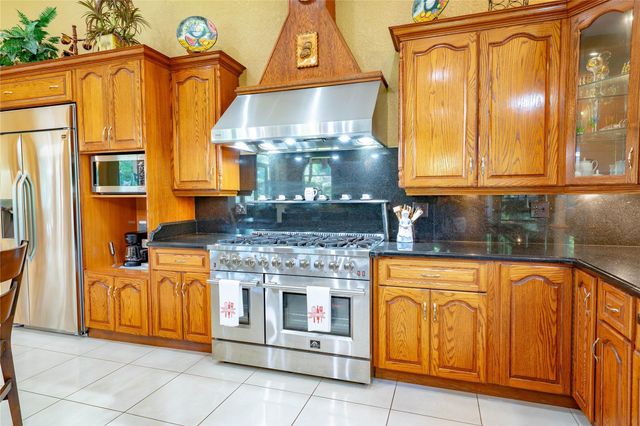 14630 Luray Rd, Southwest Ranches, FL 33330