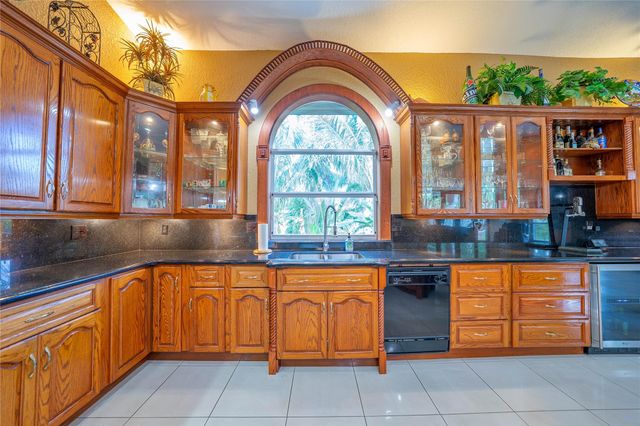 14630 Luray Rd, Southwest Ranches, FL 33330