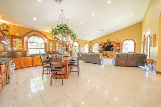 14630 Luray Rd, Southwest Ranches, FL 33330