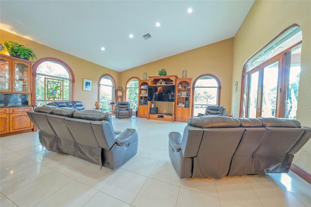 14630 Luray Rd, Southwest Ranches, FL 33330