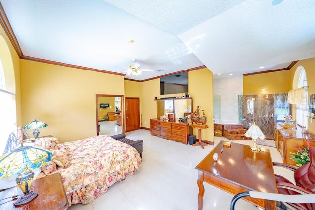 14630 Luray Rd, Southwest Ranches, FL 33330